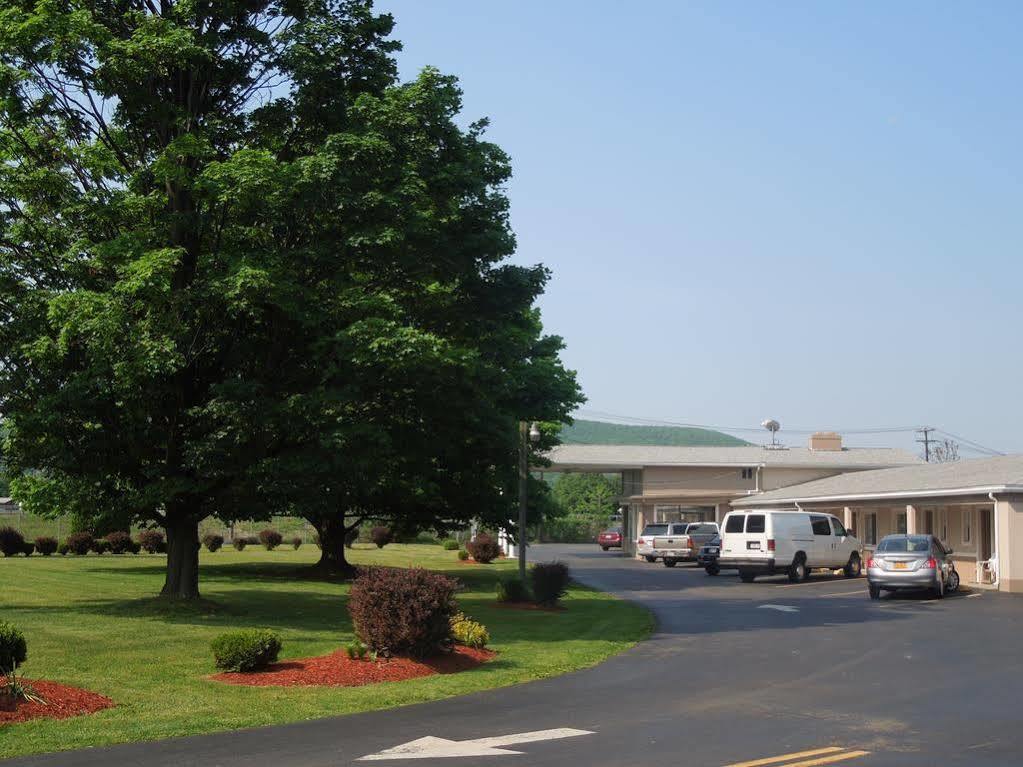 Travel Inn Horseheads Exterior foto